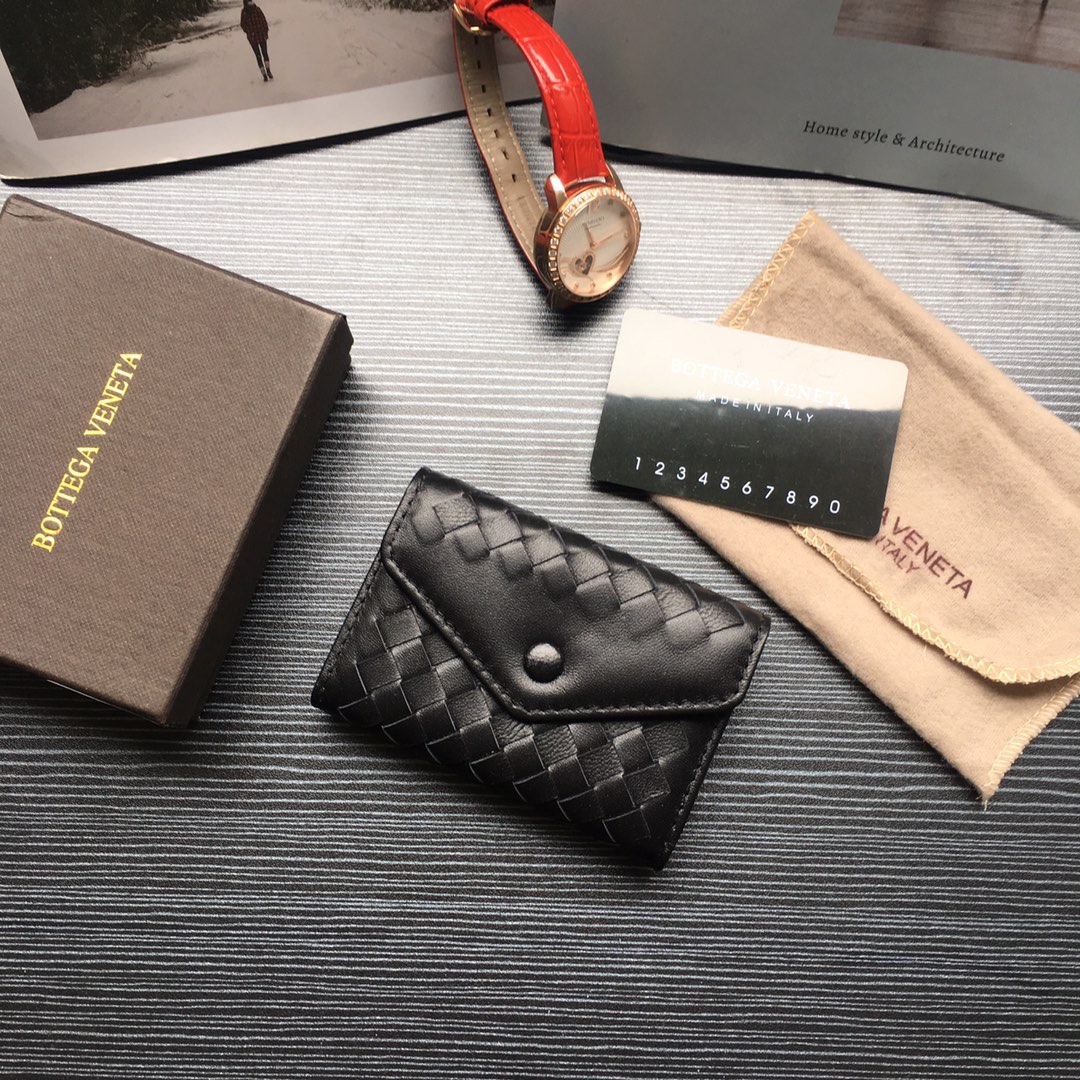 個性的なデザ 人気ブランドボッテガヴェネタ Bottega Veneta 実物の写真 N品スーパーコピー代引き対応国内発送後払い安全必ず届く優良サイト